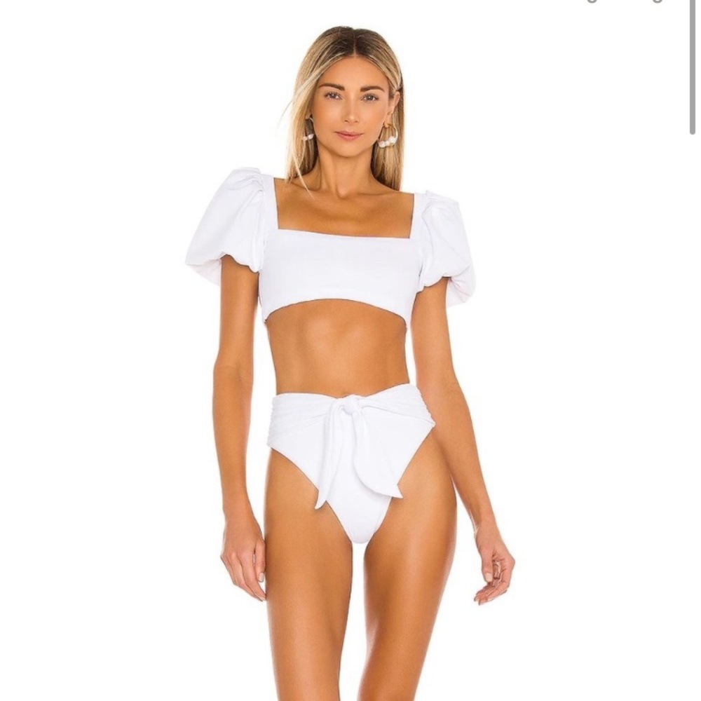 Bikini Top & Bottom Agua Bendita x REVOLVE Calista Bikini in White